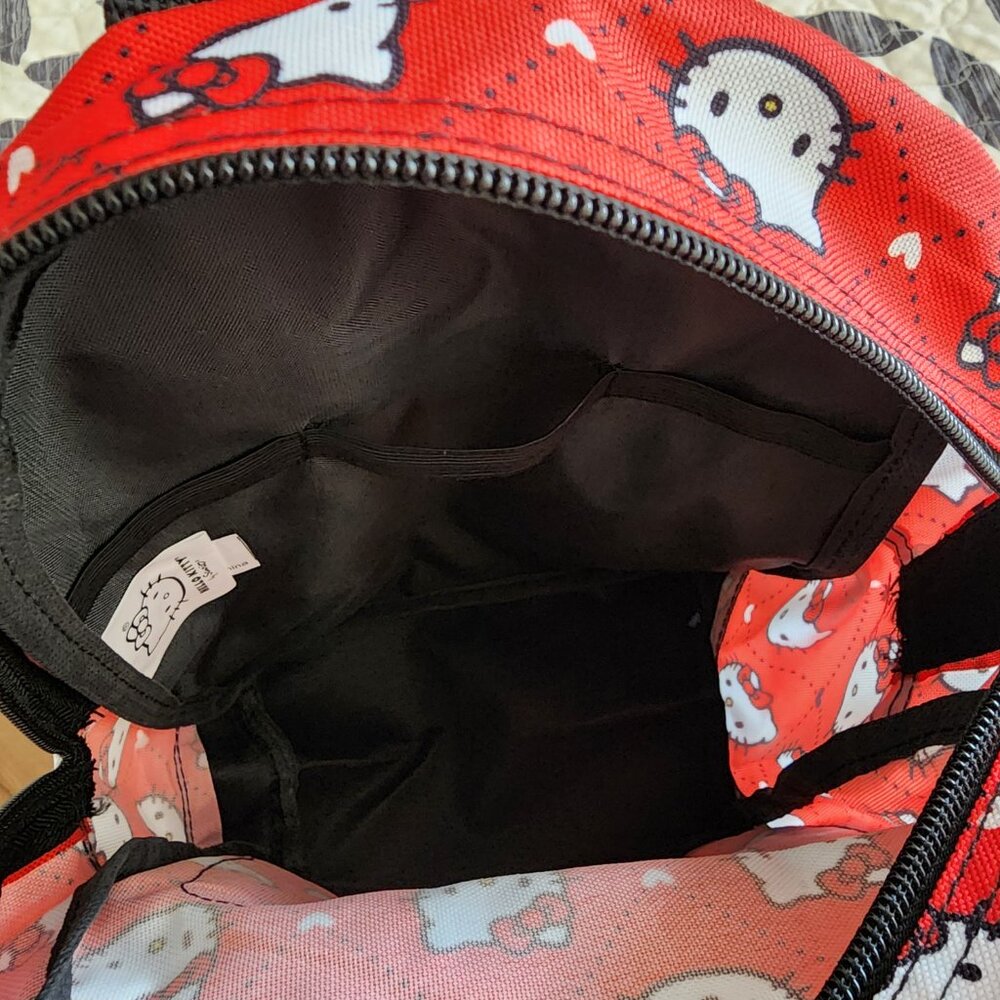 Hello Kitty Mini Backpack - Picture 5 of 7